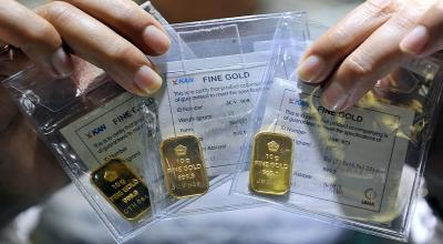 Harga Emas Meroket! Ini Penyebabnya!