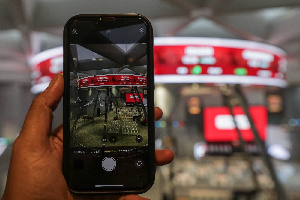 Saham HEAL Meroket 4,35%! IHSG Tembus 6.900, Apa Saja Katalisnya?