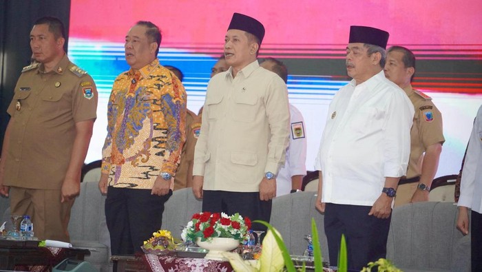 Koperasi Merah Putih muncul sebagai salah satu bentuk alternatif ekonomi yang mendalam dan adil.