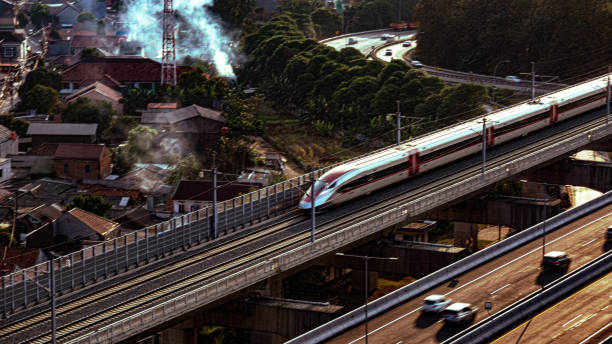 Rencana pembangunan kereta cepat Jakarta-Surabaya saat ini masih dalam tahap kajian awal