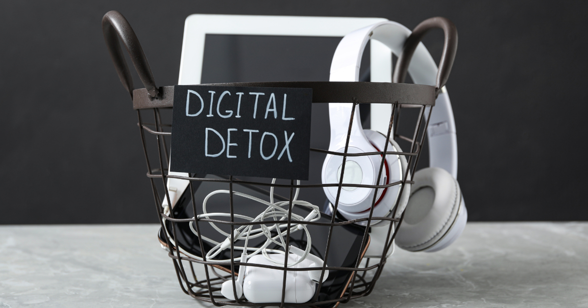 Digital Detox: Langkah Ampuh Balikin Fokus & Energi