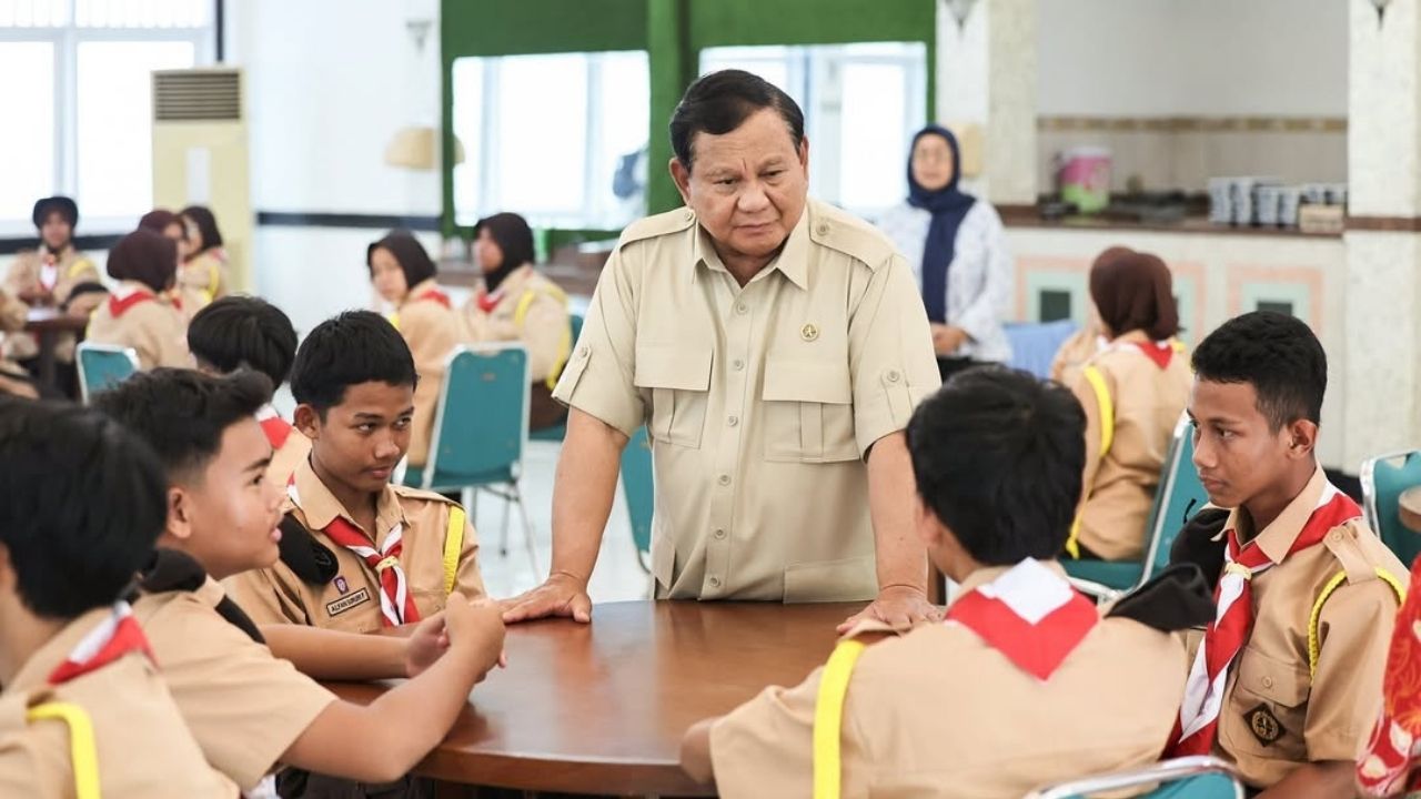 Presiden Prabowo Tinjau Sekolah Rakyat, Dorong Akses Pendidikan untuk Anak dari Keluarga Miskin (Instagram/@presidenrepublikindonesia)