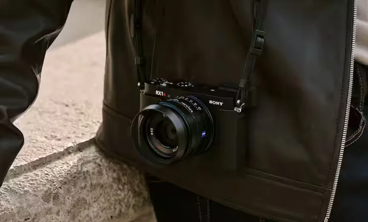 Sony RX1R III Bawa Sensor Full-Frame & AI