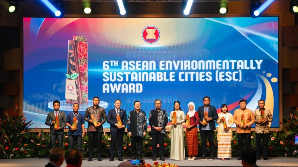 Lima Daerah di Indonesia Raih Penghargaan ASEAN Environmentally Sustainable Cities Award