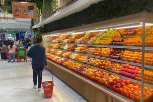 Ayam Potong hingga Buah-buahan Diskon 20% di Transmart Full Day Sale