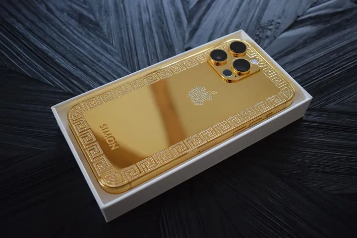 iPhone 17 Pro Max Versi Emas 24K Dijual Ratusan Juta