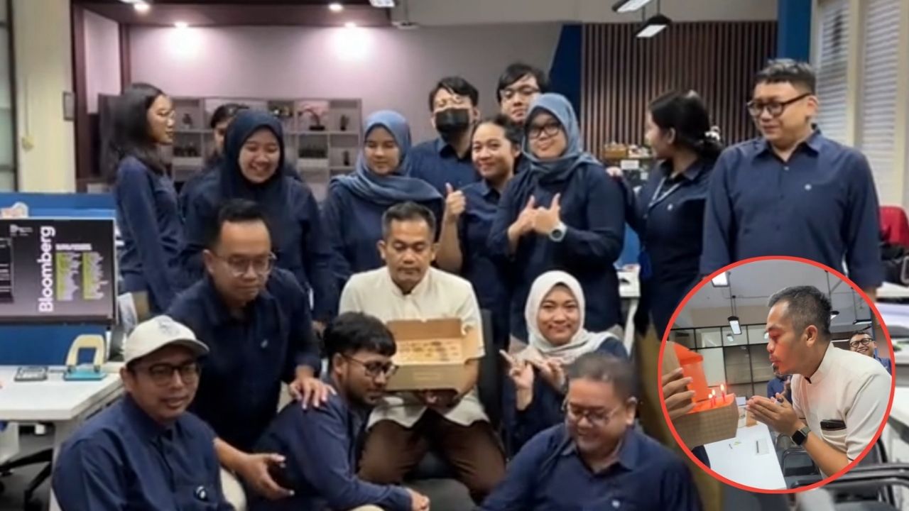 Momen Haru Bapak Ini Mendapat Kejutan Ultah Spesial dari Para Karyawan di Kantor (TikTok/@bintangpede)