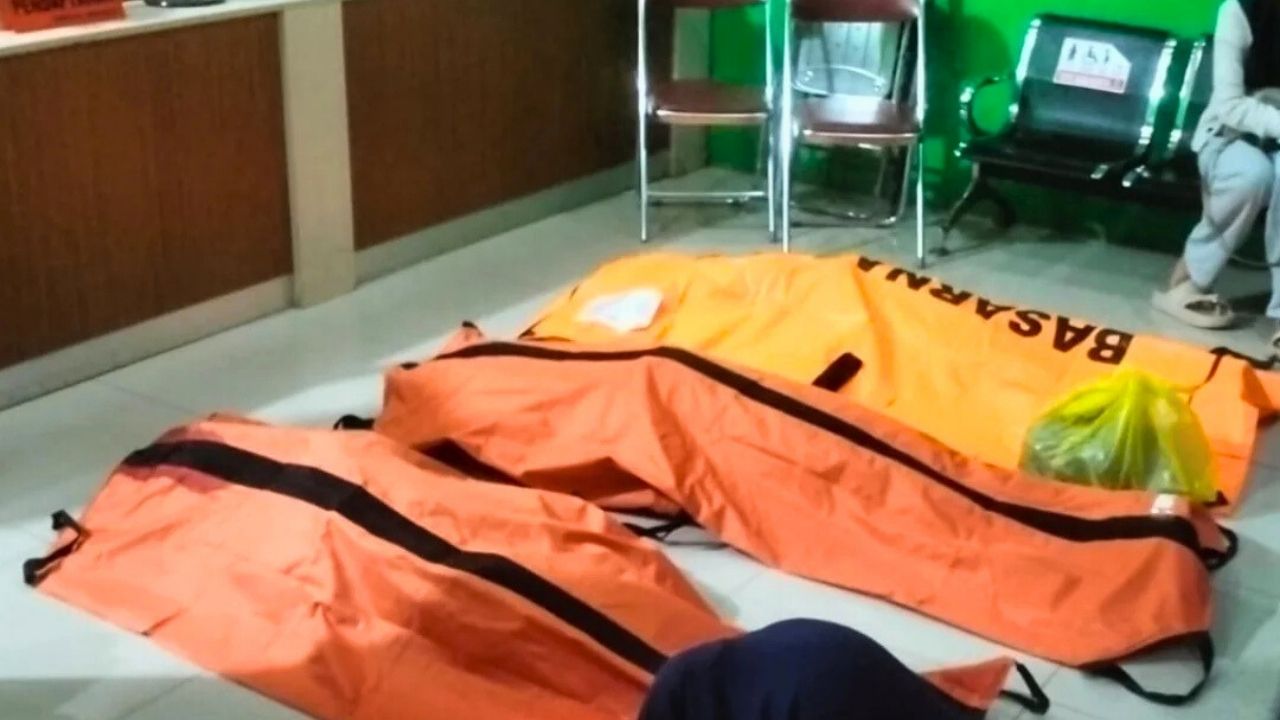 6 Mahasiswa UIN Walisongo Semarang Hanyut Saat KKN di Kendal, 3 Ditemukan Meninggal Dunia dan 3 Masih Hilang (Instagram/@tim_sar_kendal)