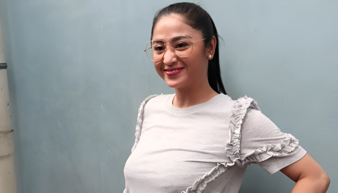 Biaya Mengundang Dewi Persik